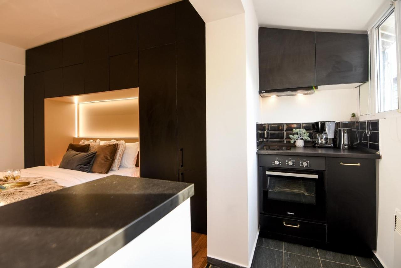 Calea Victoriei Modern Studio - Escape In The City Center บูคาเรสต์ ภายนอก รูปภาพ