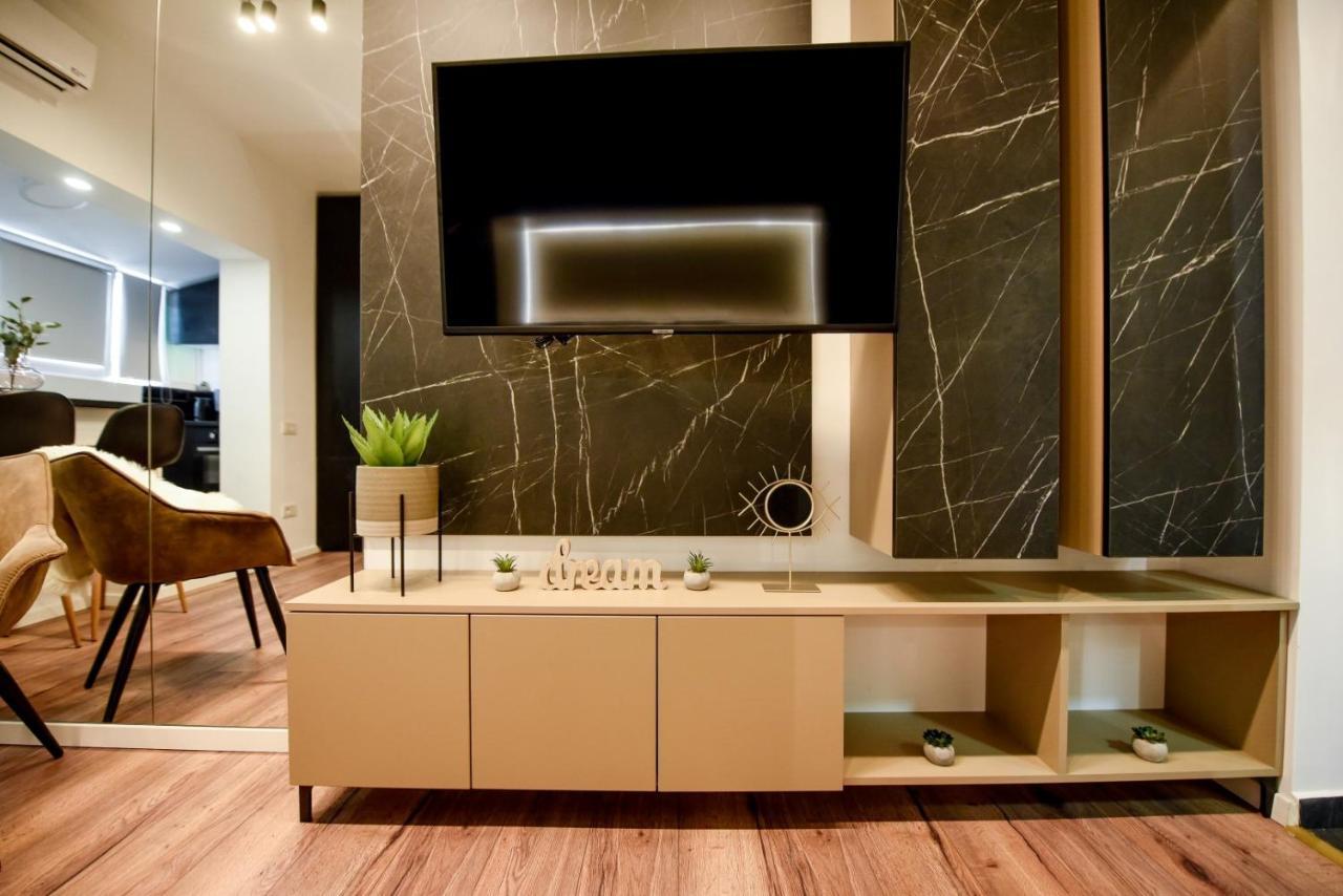 Calea Victoriei Modern Studio - Escape In The City Center บูคาเรสต์ ภายนอก รูปภาพ