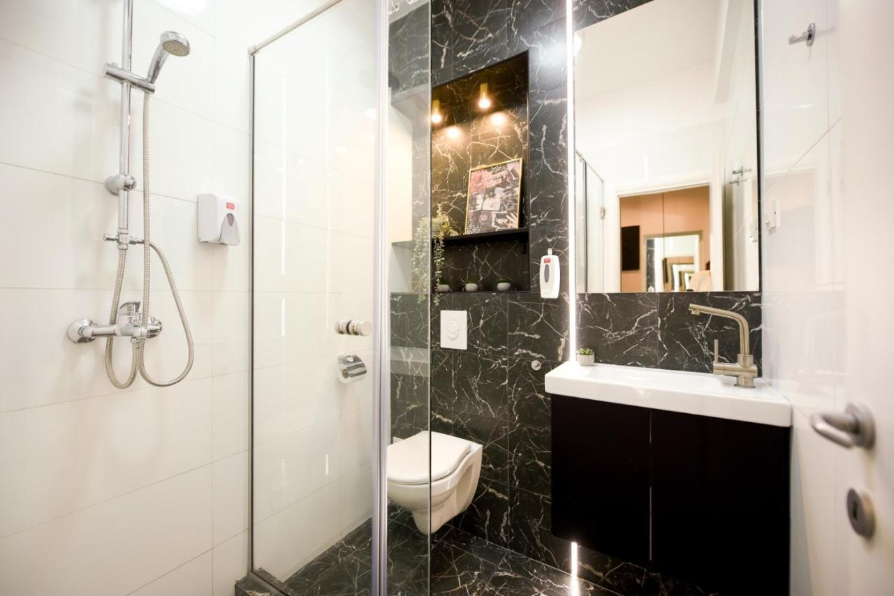Calea Victoriei Modern Studio - Escape In The City Center บูคาเรสต์ ภายนอก รูปภาพ