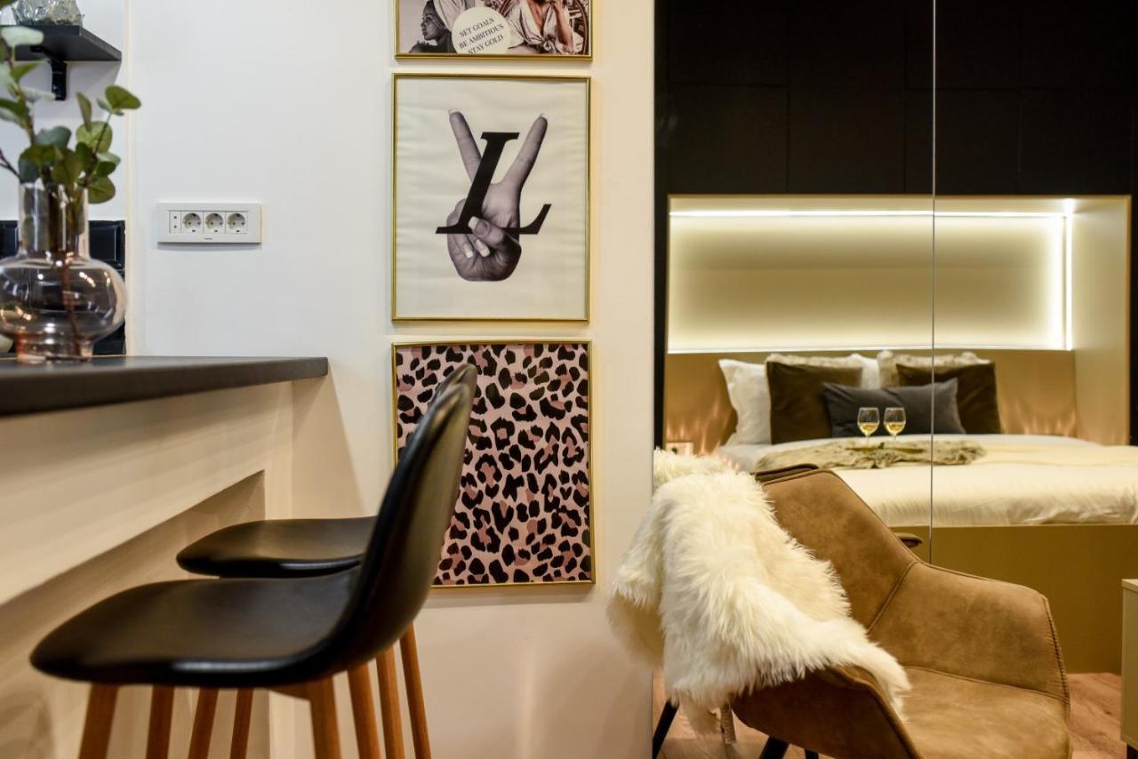Calea Victoriei Modern Studio - Escape In The City Center บูคาเรสต์ ภายนอก รูปภาพ