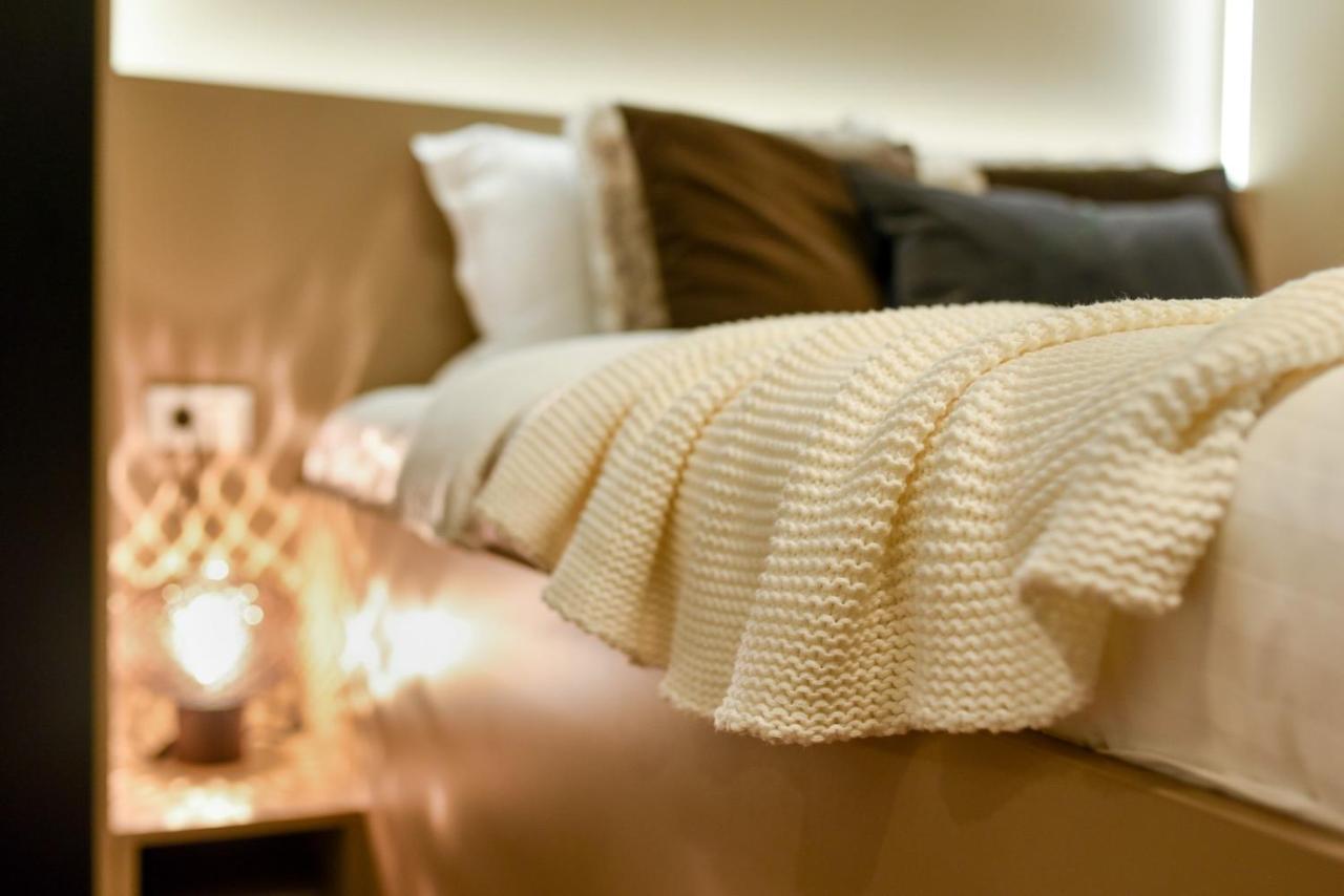 Calea Victoriei Modern Studio - Escape In The City Center บูคาเรสต์ ภายนอก รูปภาพ