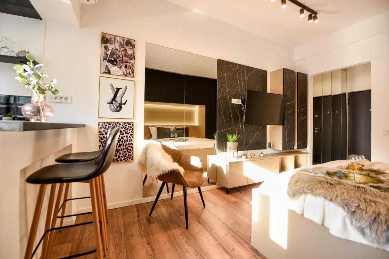 Calea Victoriei Modern Studio - Escape In The City Center บูคาเรสต์ ภายนอก รูปภาพ
